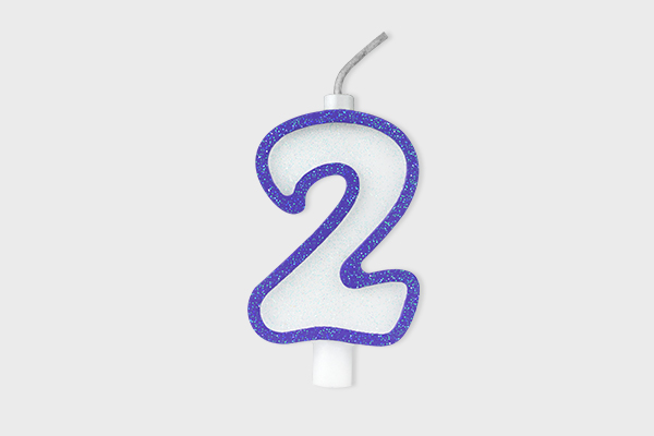 VELA DE ANIVERSÁRIO CONTORNADA N.2 LILÁS